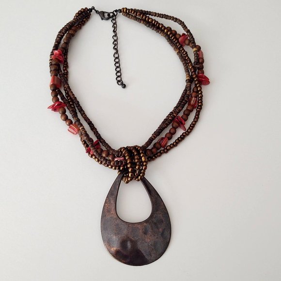 Copper/bronze, orange red shell and wooden bead pendant necklace - Picture 10 of 11